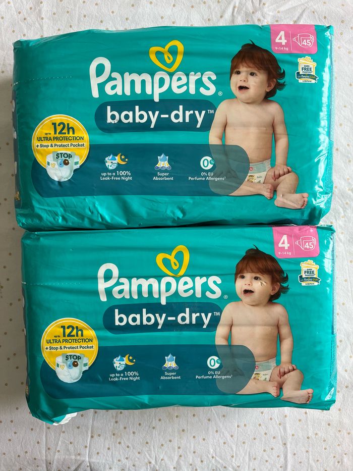 Couches pampers baby dry taille 4
