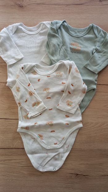 Lot de 3 bodies 6 mois TeX