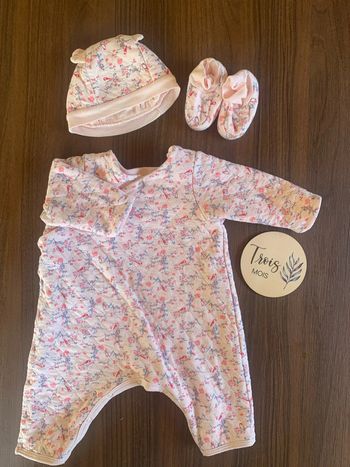 Ensemble Petit Bateau fleurs 3 mois