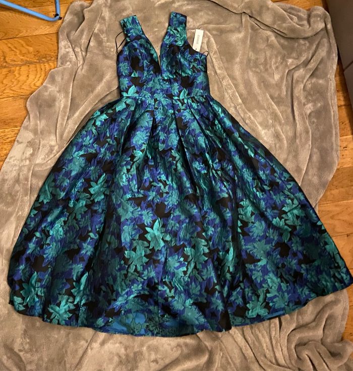 Magnifique robe 👗 - photo numéro 4