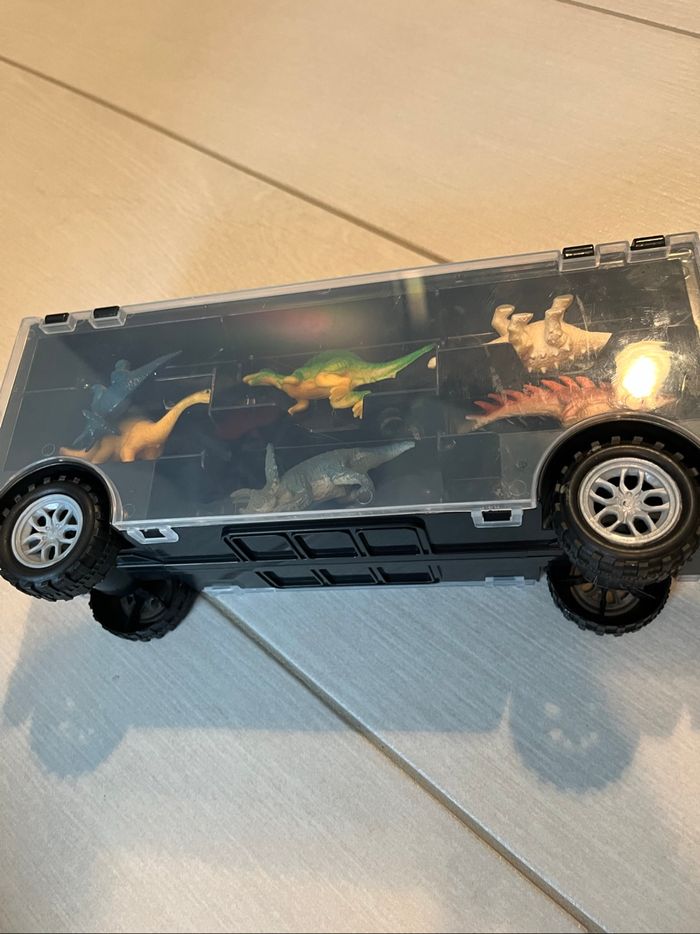 Camion de transport et 12 mini dinosaures - photo numéro 5