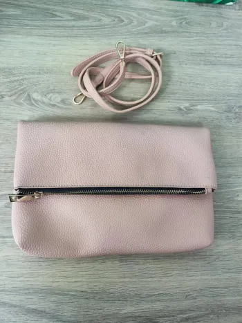 Beau Sac rose à bandoulière au printemps paris, très bon état, 29x31cm déplié 29x20cm plié