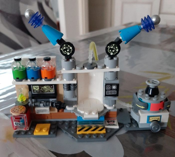 Lego Hidden Side Laboratoire - photo numéro 4