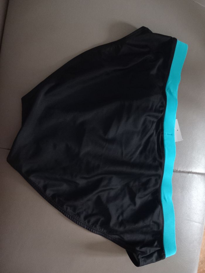 Slip de bain XL neuf - photo numéro 2
