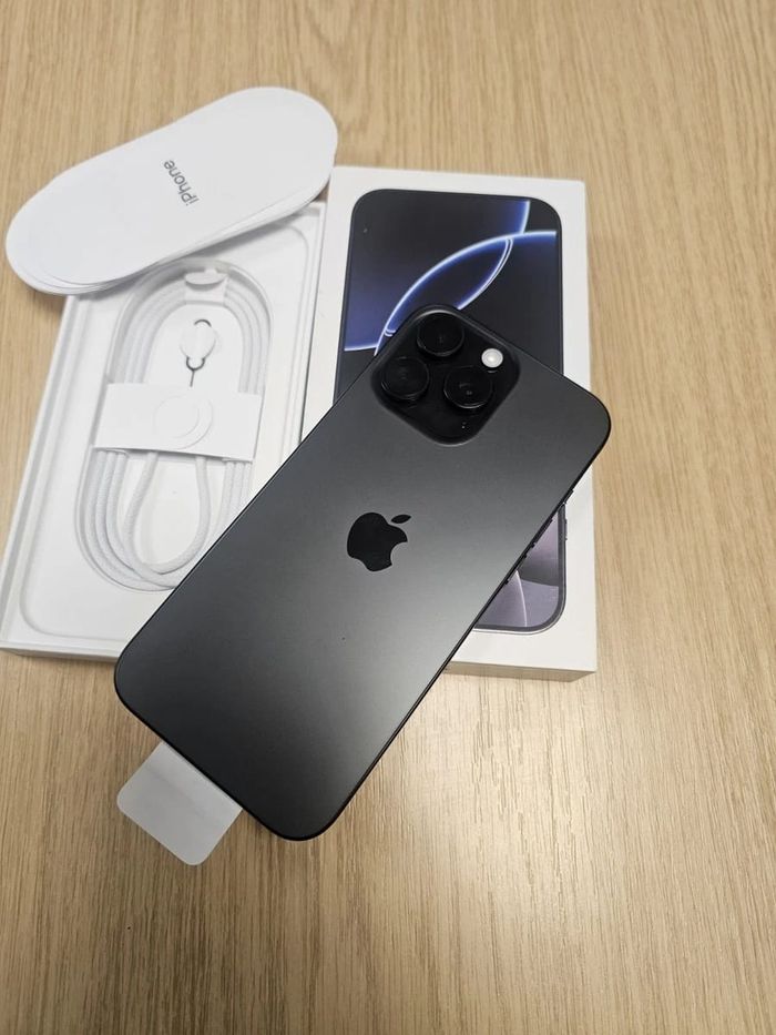 Iphone 16 pro max - photo numéro 2