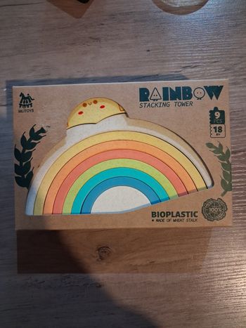 Eveil Montessori arc en ciel à empiler 