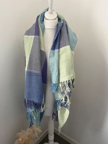 Écharpe châle à carreaux jaune et bleu