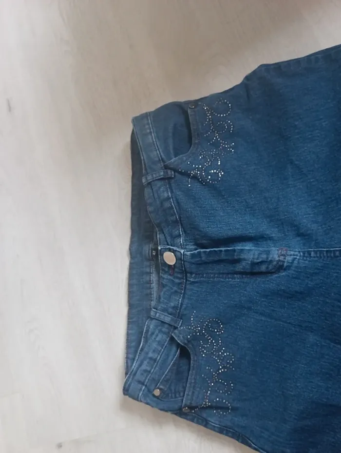 Lot Ensemble jean + Tee-shirt Neuf taille 42 - photo numéro 3