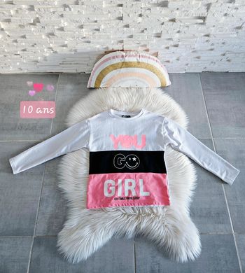 Fille: sweat fin Smiley 10 ans