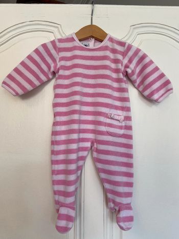 Grenouillère éponge rose 6 mois Petit Bateau