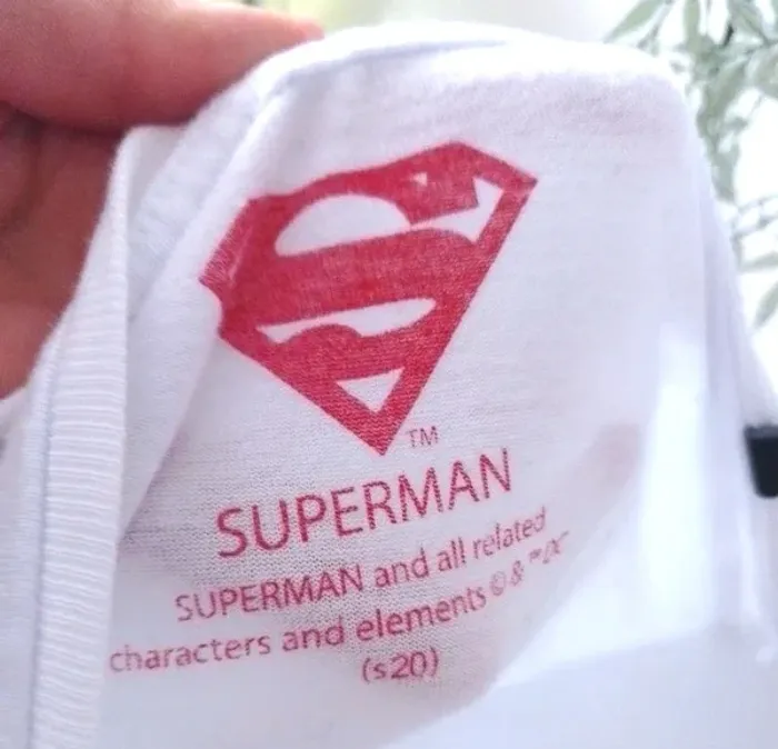 Tee-shirt taille M superman neuf   100% coton - photo numéro 5
