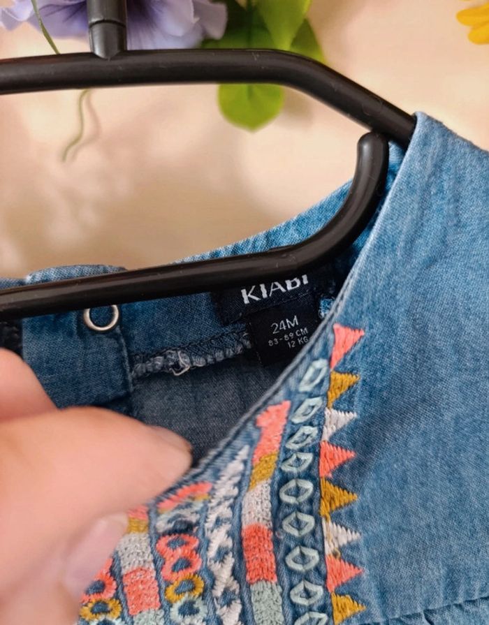 Jolie blouse 24mois Kiabi - photo numéro 3