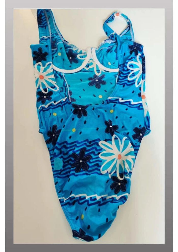 Maillot de bain une pièce avec des fleurs Miss Caraibes Taille 2 - photo numéro 2