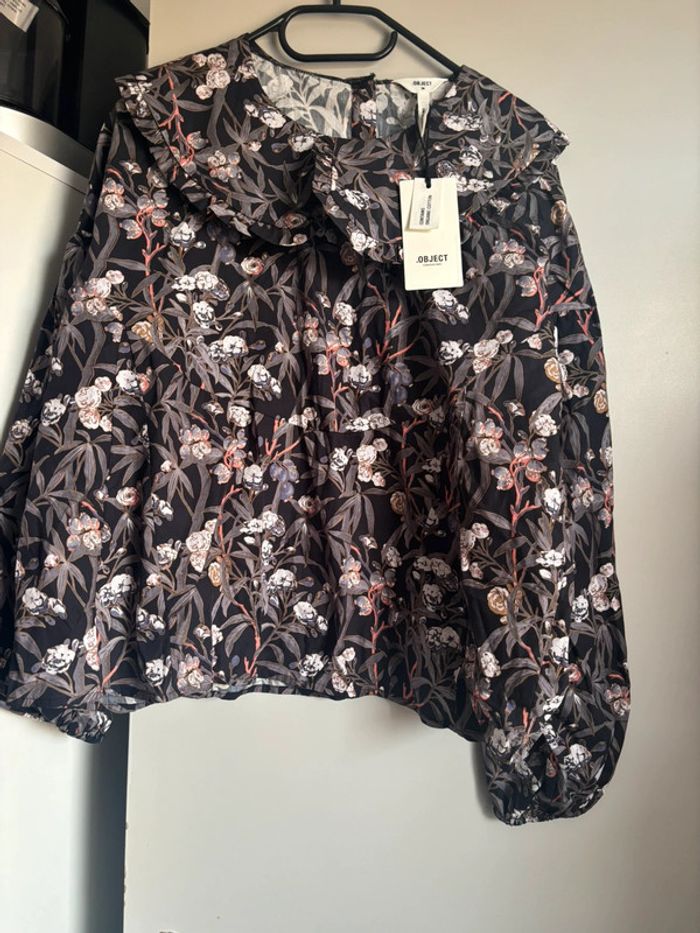 Top blouse manche longue florale - photo numéro 2