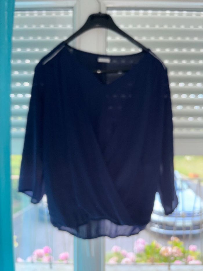 Haut marine taille 40 - photo numéro 2