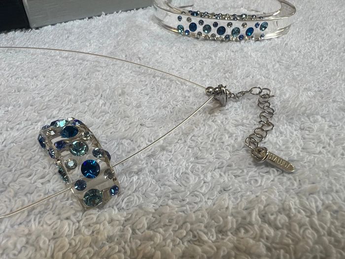 ensemble cristaluna Collier + braceler + boucles oreilles Diva swarovski neuf - photo numéro 3