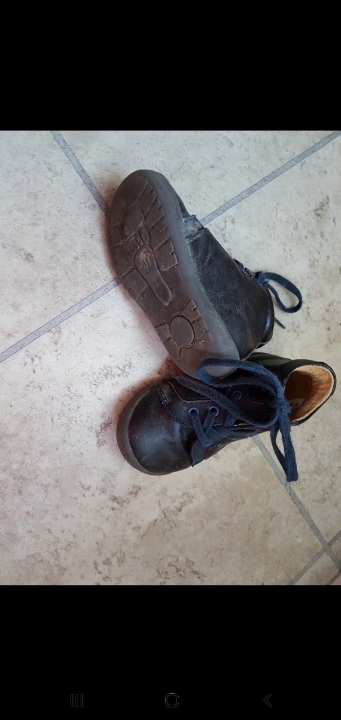 Chaussures taille 21 - photo numéro 2