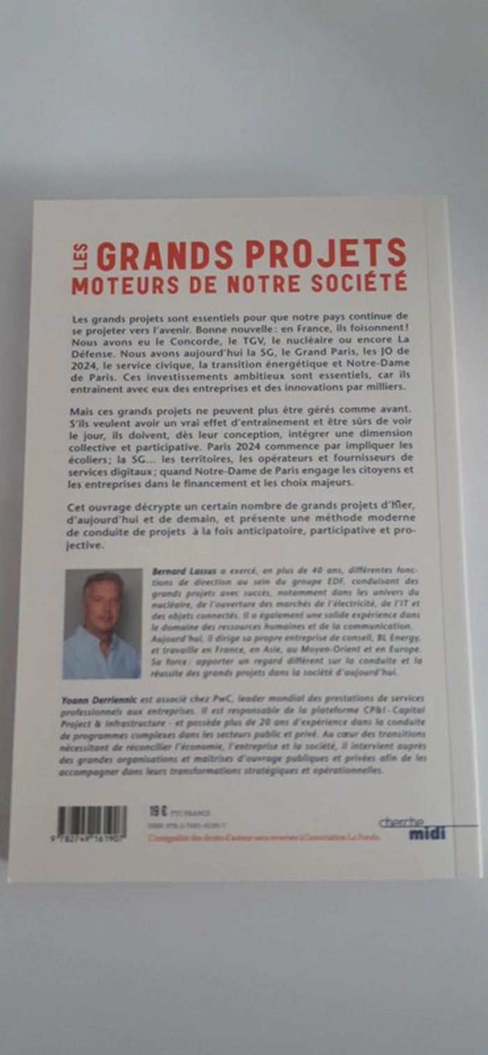 Livre neuf Les grands projets moteurs de notre société - photo numéro 2