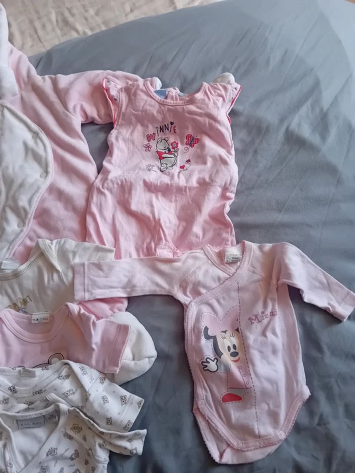Lot vêtements bébé fille 👧🏼 0-6 mois - photo numéro 2