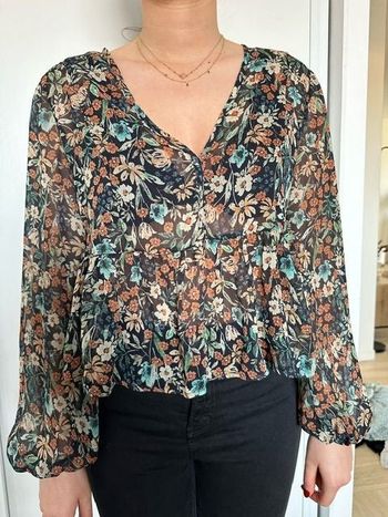 BLOUSE Fleurie STRADIVARIUS.