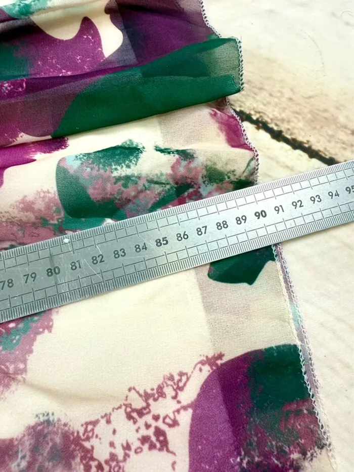 Jupe chic et élégante taille élastique dorée motifs tendance légère pour l’été - photo numéro 10