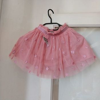 Magnifique jupe 4 ans neuve