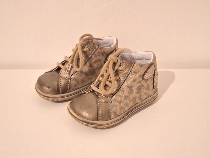 Chaussures bébé 19 - photo numéro 2