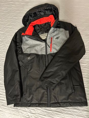 Manteaux 4F de ski - taille S - parfait état 🌸