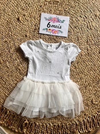 Robe tutu absorba 6 mois
