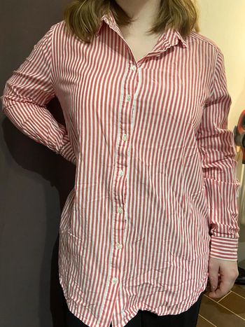 Chemise rayée blanche et rouge