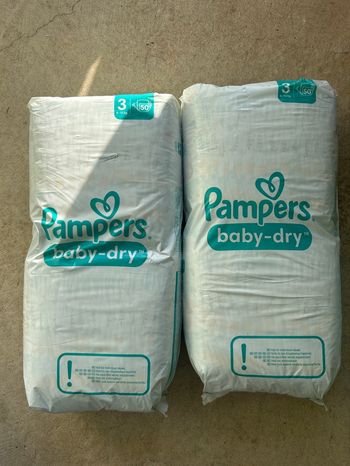 Pampers baby dry t3 (100couches )