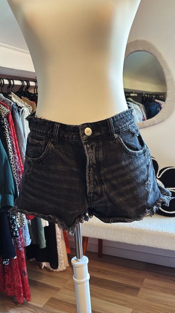 Short en jean noir Zara T38
