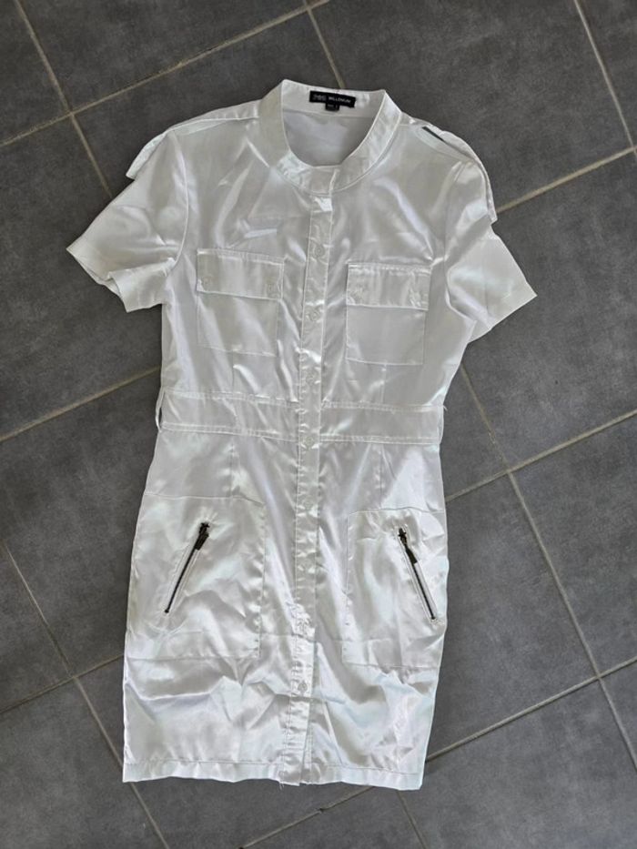 Robe blanche en soie