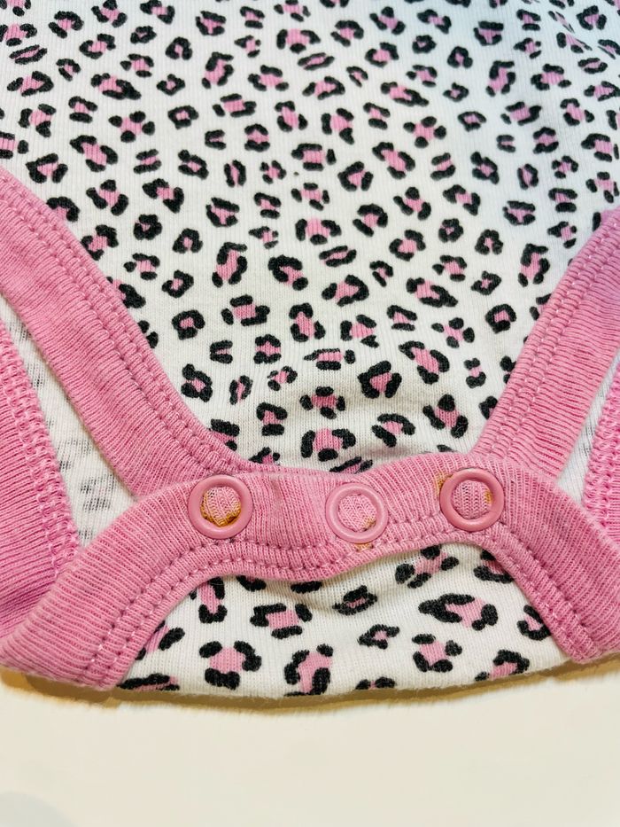 Bodies manches courtes bébé fille 3/6 mois - photo numéro 2