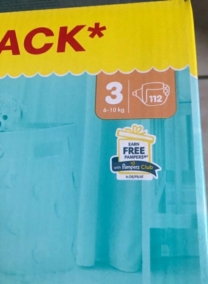 LOT DE 224 COUCHES PAMPERS premium protection TAILLE 3 NEUFS DANS L'EMBALLAGE - photo numéro 2