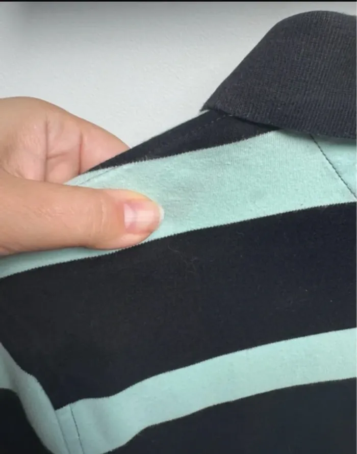 Polo noir et menthe Tommy Hilfiger taille S ou 36 - photo numéro 7