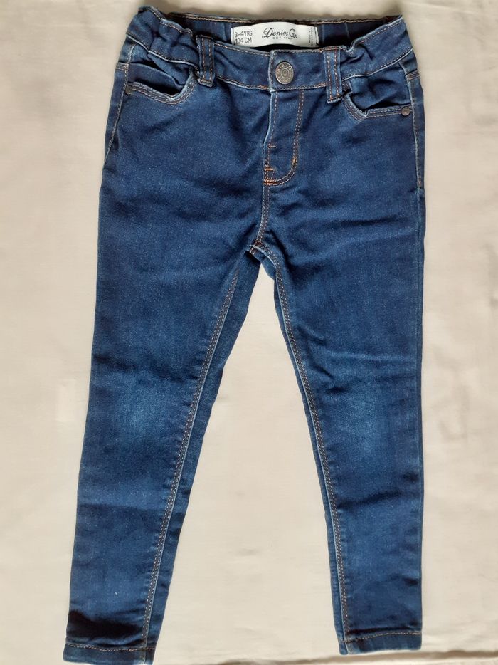 Jean fille 3-4 ans