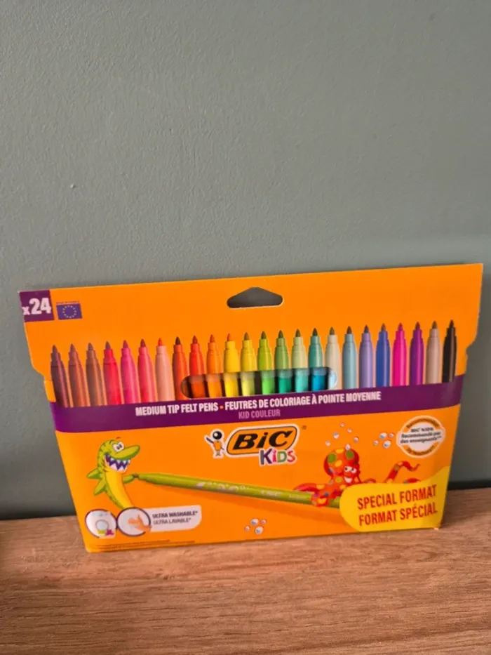 Lot 24 crayons de couleur + 24 crayons de bois neuf bic - photo numéro 3