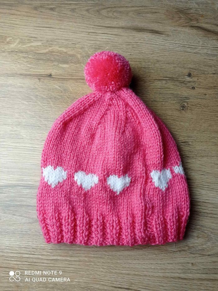 Bonnet fait mains 3/6 mois
