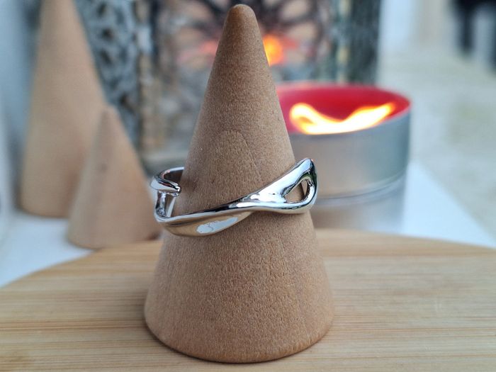 Bague ouverte argentée design futuristique goth en Acier Inoxydable Bague de fiançailles