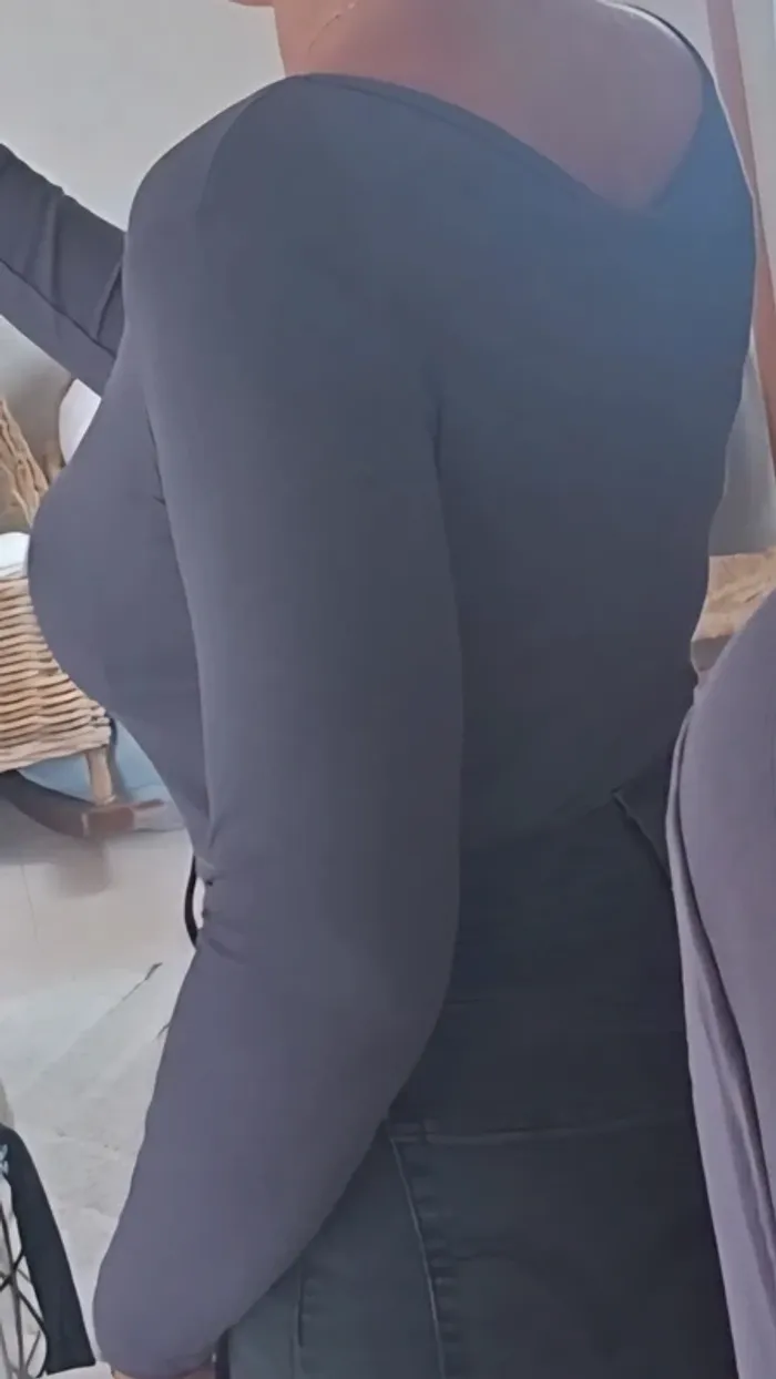 T shirt manche longue brassière rembourrée intégrée - photo numéro 3