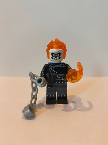 Figurine type lego Ghost Rider. Marvel