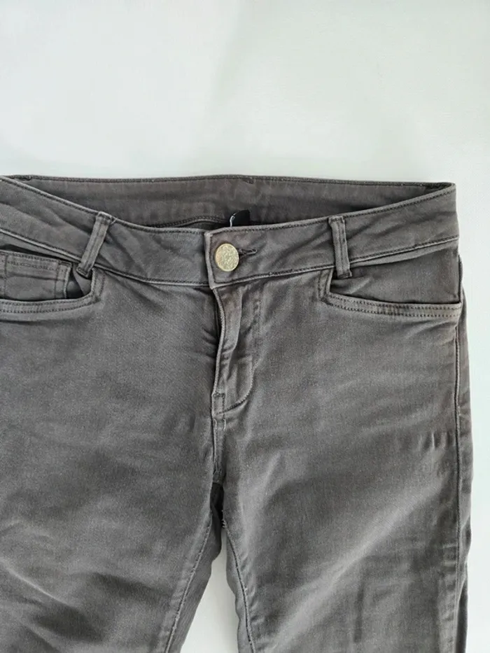 Jean skinny gris - photo numéro 3