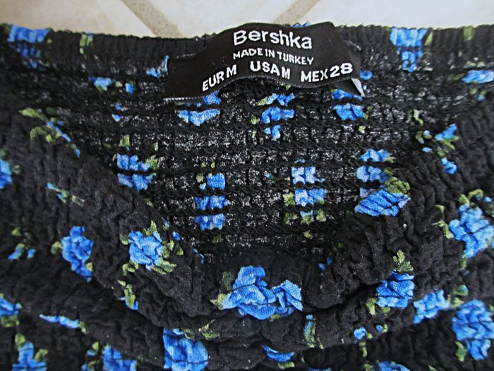 Top court manches courtes femme Bershka - Taille M - photo numéro 4