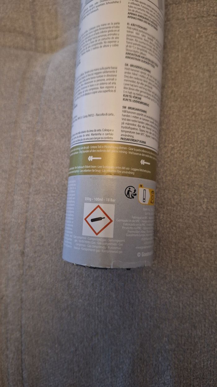 Canon à confettis en papier doré - photo numéro 3