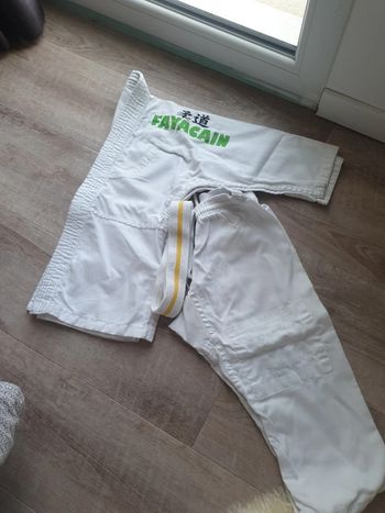Tenue judo karaté 110cm