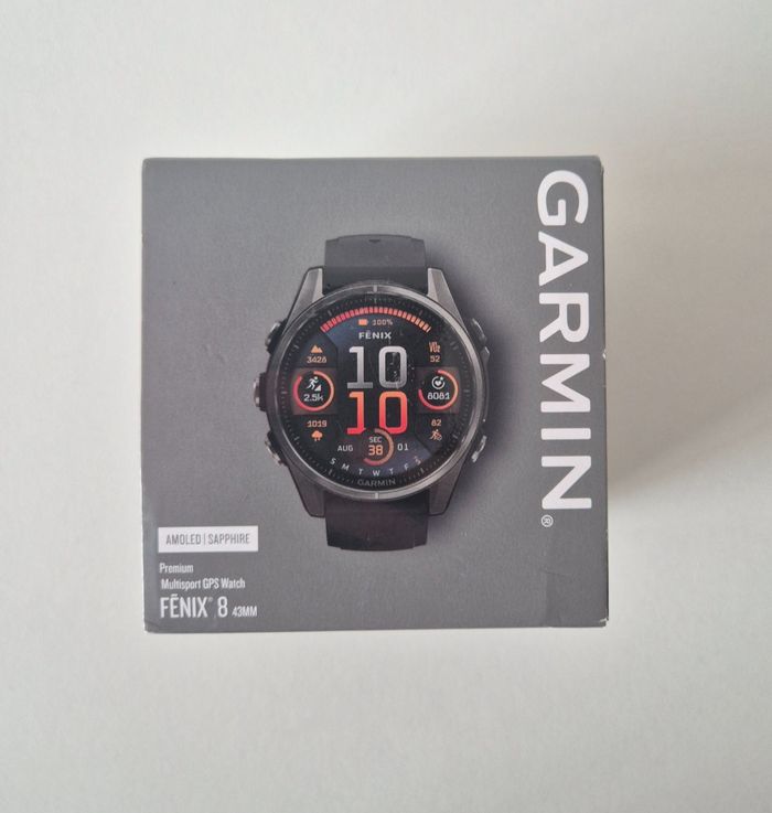Garmin Fenix 8 Amoled Sapphire GPS-Whr 43mm - Top condition - livraison rapide ! - photo numéro 2
