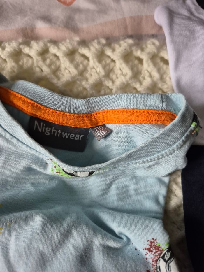 Lots tee-shirts - photo numéro 5