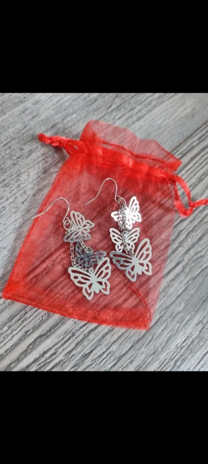 Boucles d'oreilles papillons H&M