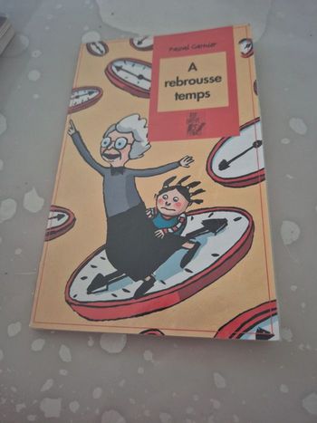 Livre à rebrousse temps